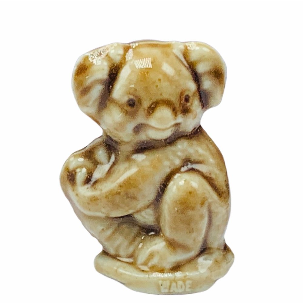 Koala Wade whimsies figurine England red rose tea